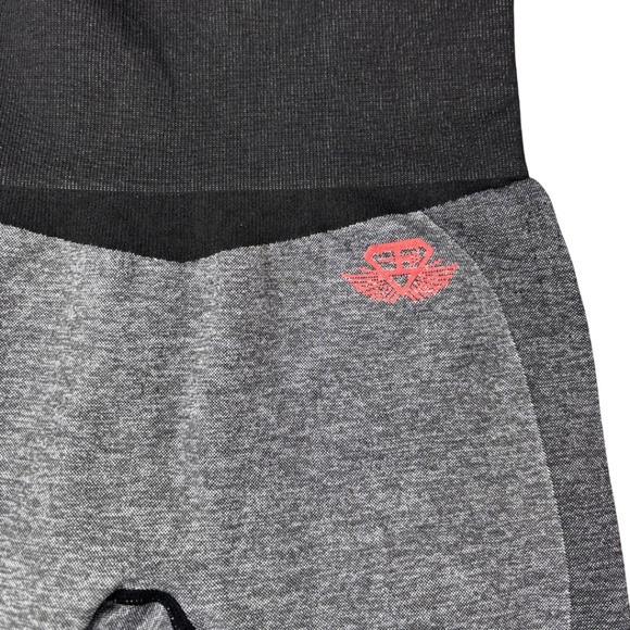 Engineered Life Activewear Set - Picture 8 of 13